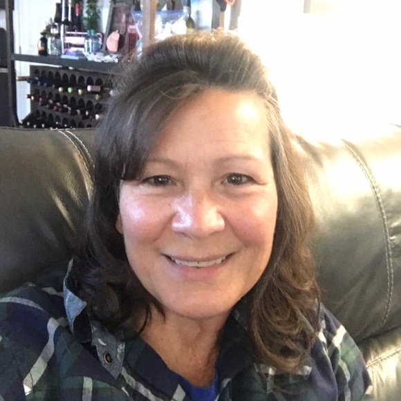 Meet your Posher, Sandra - Picture 1 of 1